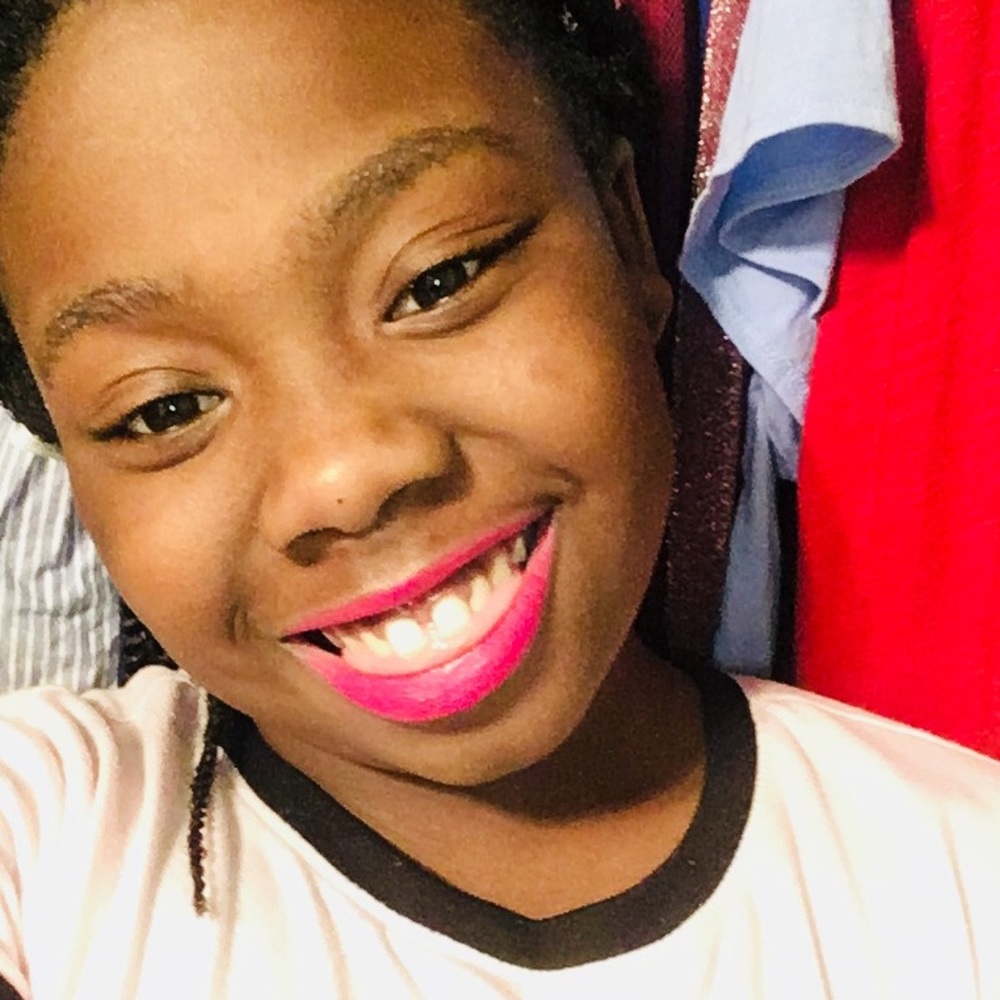 Meet your Posher, Ja’ionnie